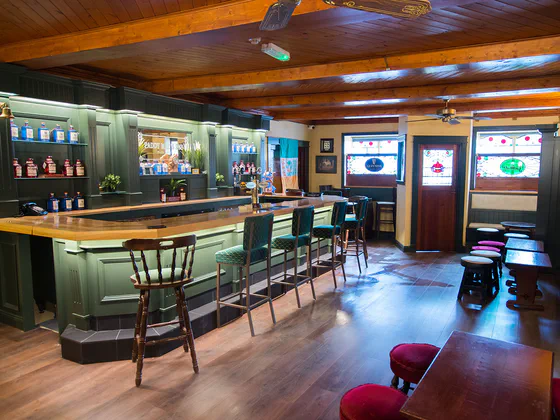 Paddymacspub bar 04