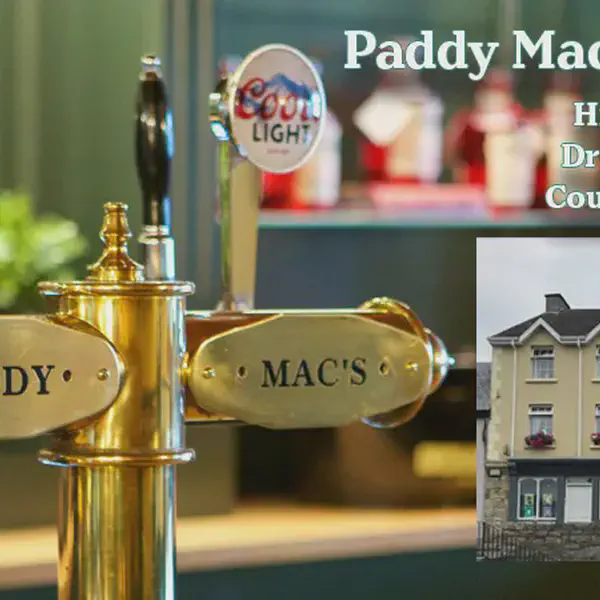 Paddy Mac's Holiday Bar